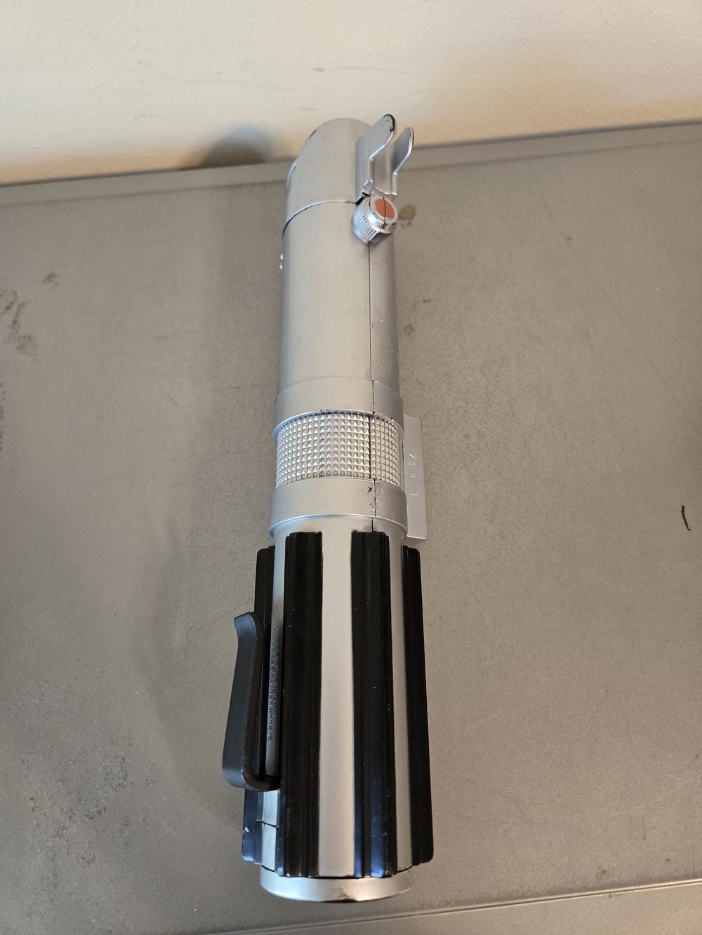 2004 Hasbro Star Wars Luke Skywalker Lightsaber - Picture 8 of 10